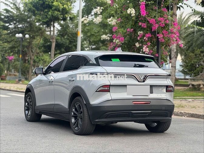Vinfast VF6 Plus TC2 2026 -Xám - 6.000km - Mua pin