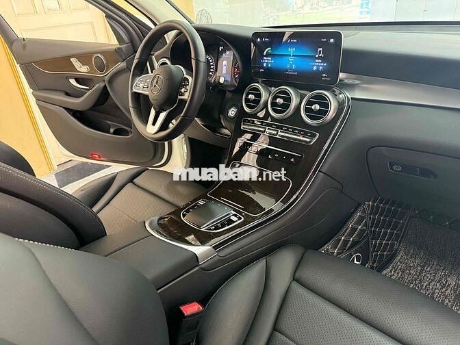 🔥 MER GLC 200 MODEL 2022 13.000KM ❤️