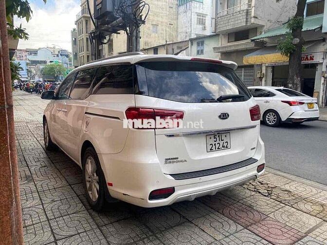 Kia Grand Sedona Platium 2.2D sx 2018