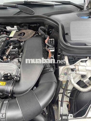 Mercedes GLC300 V1 2022 Trắng 54000 km