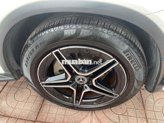 Mercedes GLC300 V1 2022 Trắng 54000 km