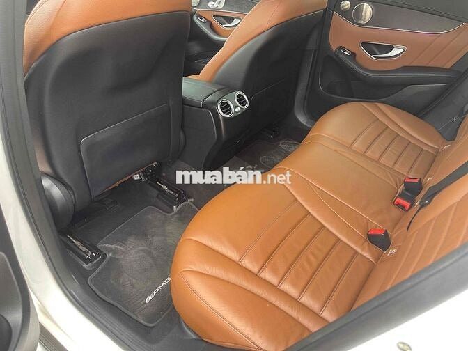 Mercedes GLC300 V1 2022 Trắng 54000 km