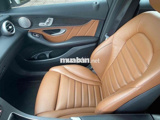 Mercedes GLC300 V1 2022 Trắng 54000 km