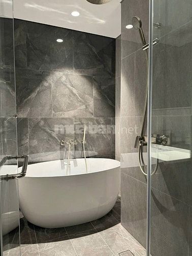 Phạm Văn Đồng 1tỷ960 CH 49m2, view máy bay, sổ riêng, vay bank 70%