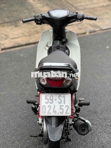 Yamaha Sirius 2012 Trắng đen mok len ken 95 %