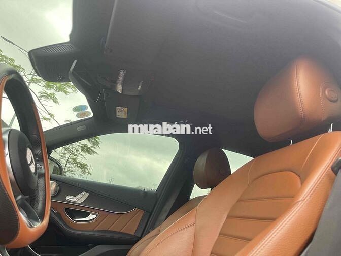 Mercedes GLC300 V1 2022 Trắng 54000 km