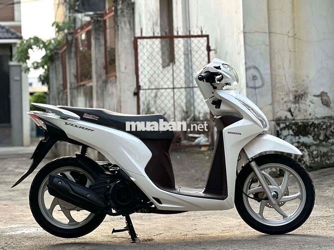 Honda Vision 2016 màu Trắng
