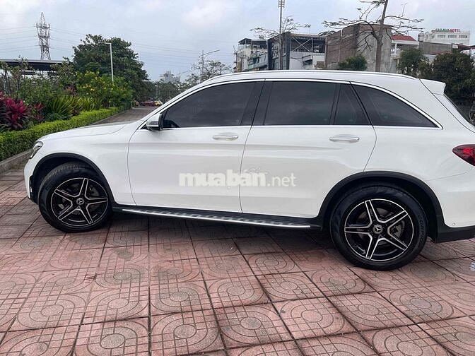 Mercedes GLC300 V1 2022 Trắng 54000 km