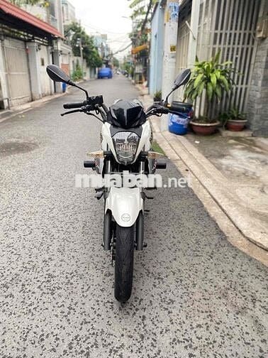 Benelli màu Trắng odo 9k