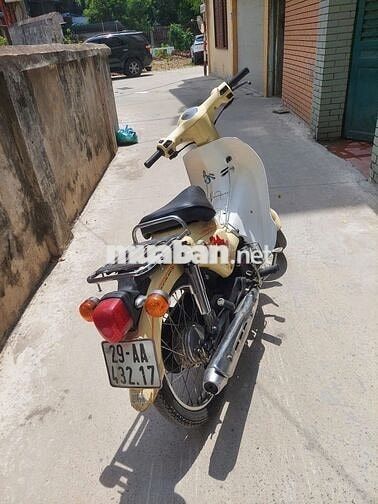 Xe máy Cub 50cc Vàng kem Đã sử dụng