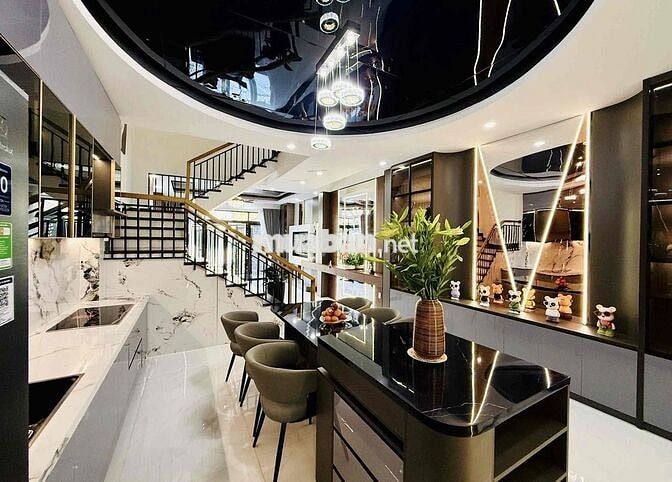 🏡 CHO THUÊ NHÀ KIỆT Ô TÔ TẬN SÂN ĐƯỜNG LÊ ĐỘ – TRUNG TÂM THANH KHÊ
