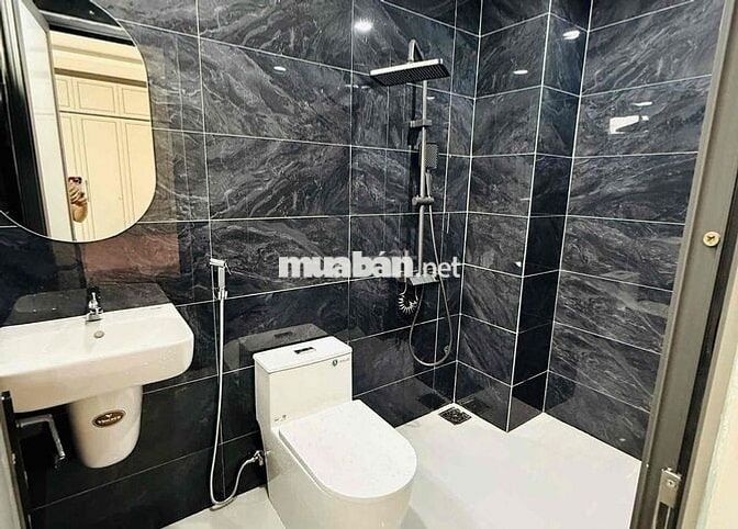 🏡 CHO THUÊ NHÀ KIỆT Ô TÔ TẬN SÂN ĐƯỜNG LÊ ĐỘ – TRUNG TÂM THANH KHÊ