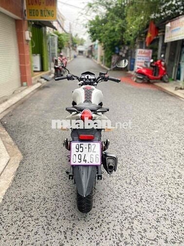 Benelli màu Trắng odo 9k