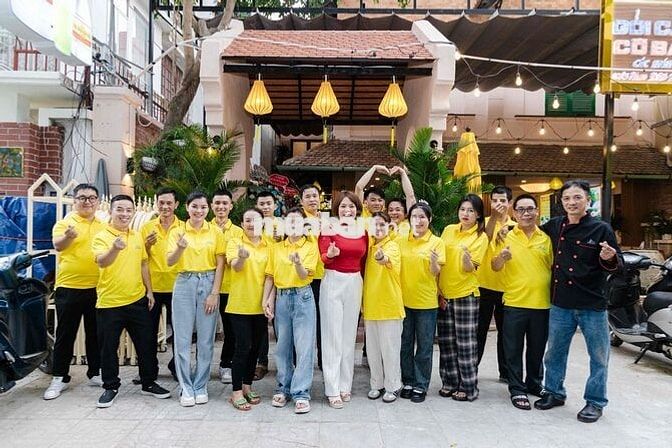 Cần Tuyển Nhân Viên Phục Vụ