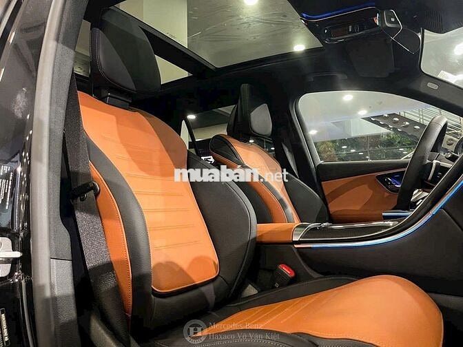 Mercedes-Benz GLC 300 4MATIC Trắng