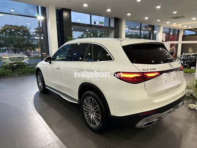 Mercedes-Benz GLC200 4MATIC Trắng