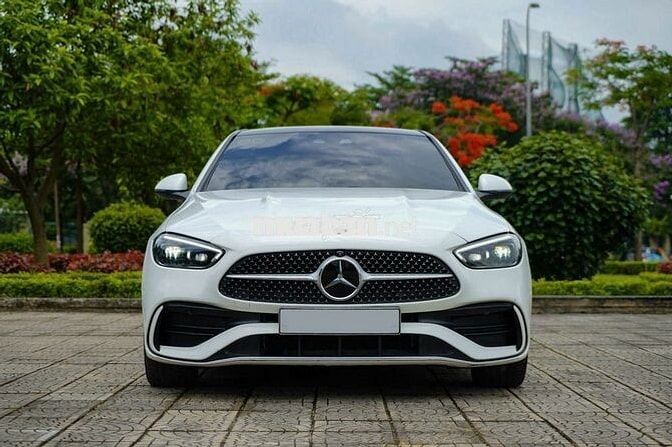 Mercedes-Benz C300 AMG Trắng Mới
