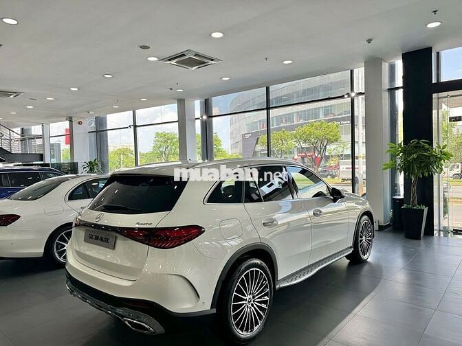 Mercedes-Benz GLC 300 4MATIC Trắng