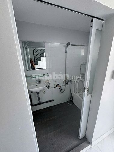 Nhà trệt , lửng 2 lầu đầy đủ nội thất ở Lê Văn Lương Nhà Bè