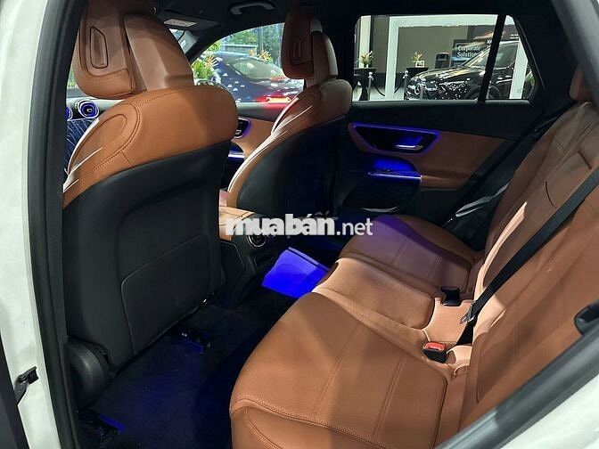 Mercedes-Benz GLC200 4MATIC Trắng