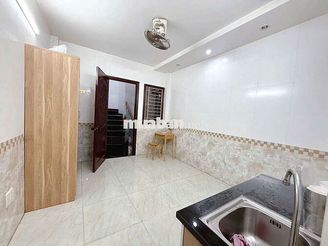 Trọ mini 2 cửa sổ thoáng - nhánh rẽ Võ Văn Kiệt Q5 