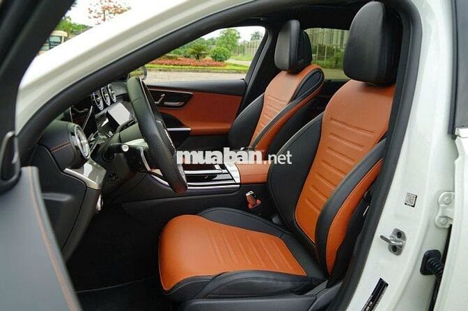 Mercedes-Benz C300 AMG Trắng Mới