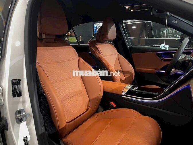 Mercedes-Benz C200 Plus V4 Trắng