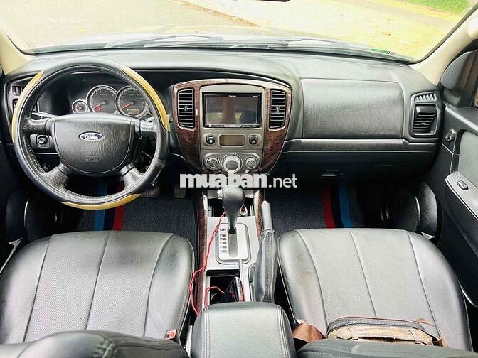 Ford Escape XLT 2 Cầu - Zin Nòi Lắm Luôn