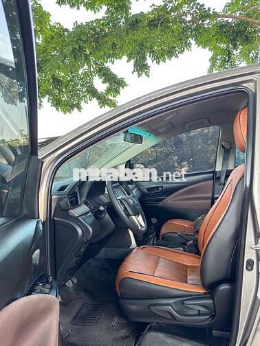INNOVA model 2022 Số sàn màu đồng biển 30G/5 số