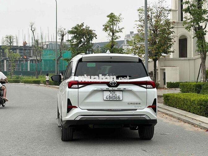 Toyota Veloz Top 2024 Trắng 3 vạn
