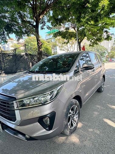 INNOVA model 2022 Số sàn màu đồng biển 30G/5 số