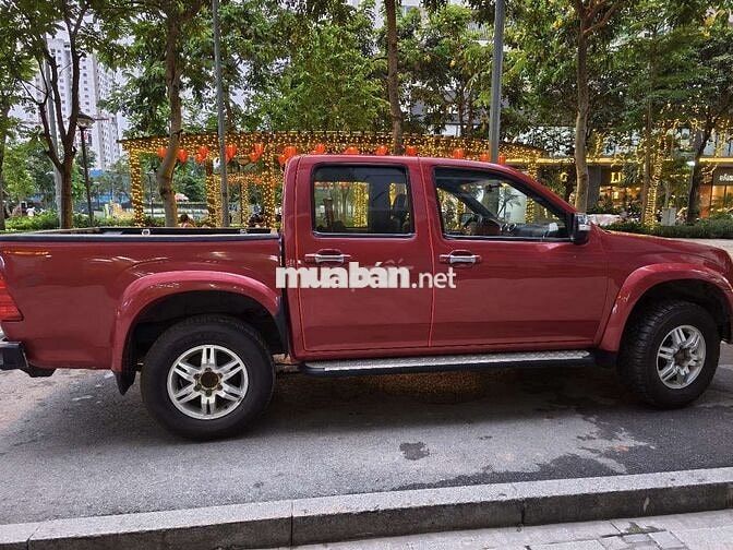 Isuzu DMax Số tự động màu Đỏ