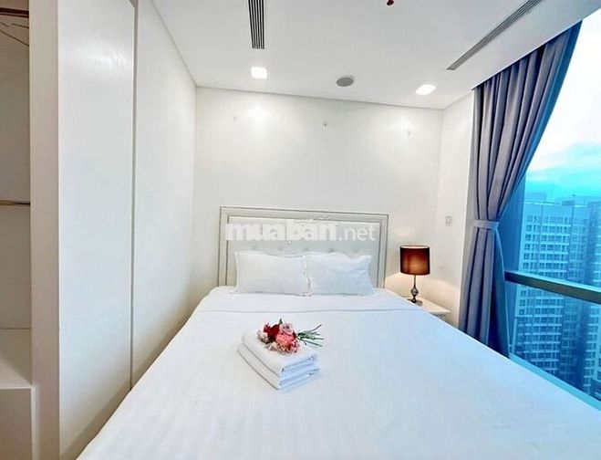 CĂN HOÀNG HÔN VIEW QUẬN 1 & SÔNG SÀI GÒN – CHỈ TỪ 1.X TR/ĐÊM!
