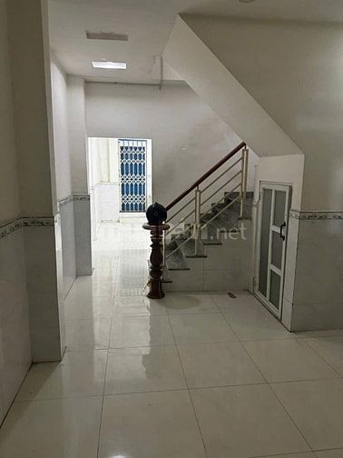  CHO THUÊ NHÀ MTNB 8M (XT) ĐƯỜNG 762 HỒNG BÀNG, P.1, Q.11 14TR