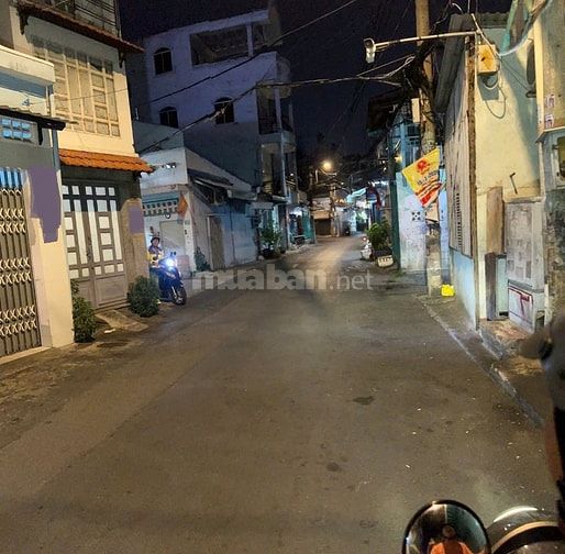  CHO THUÊ NHÀ MTNB 8M (XT) ĐƯỜNG 762 HỒNG BÀNG, P.1, Q.11 14TR