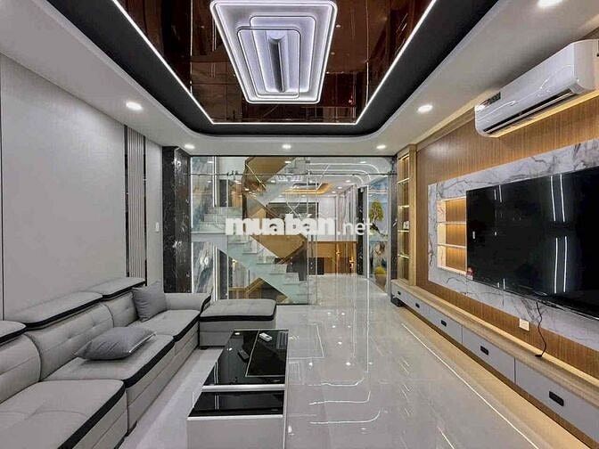 Cần bán Căn Nhà Đẹp 1 Trệt 1 Lửng 3 Lầu, Full Nội Thất