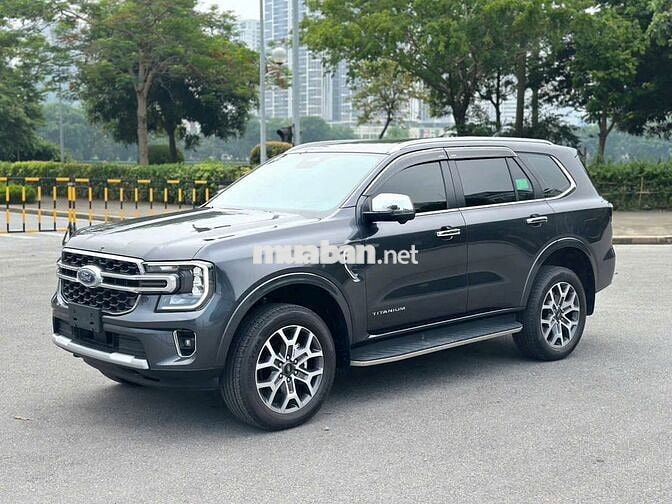 Ford Everest Titanium 2024 18000 km