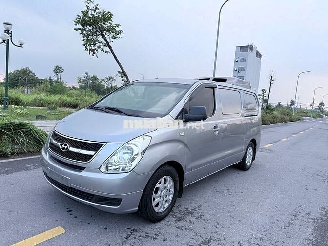 Hyundai Starex 2012 số Tự Động