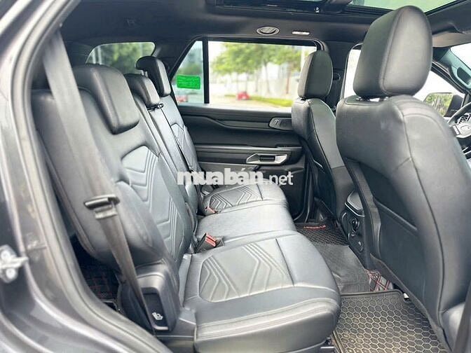 Ford Everest Titanium 2024 18000 km
