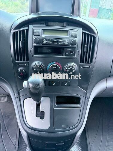 Hyundai Starex 2012 số Tự Động