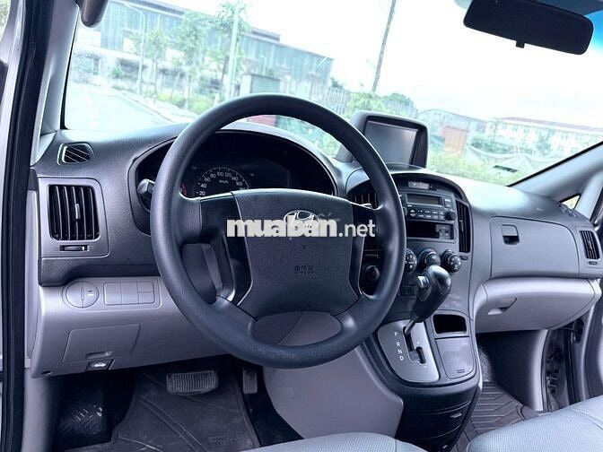 Hyundai Starex 2012 số Tự Động