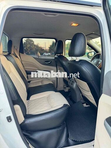Nissan Navara EL 2016 Trắng