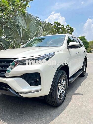 Toyota Fortuner 2021 Trắng