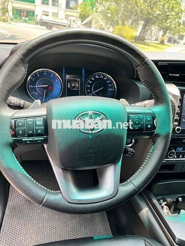 Toyota Fortuner 2021 Trắng
