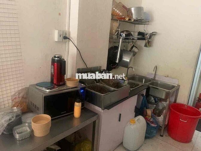 Cho Thuê MB đường Cộng Hoà Vỉa Hè Rộng Rãi
