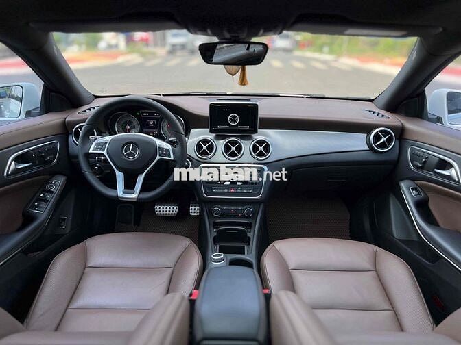 Mercedes CLA250 4Matic Model 2015