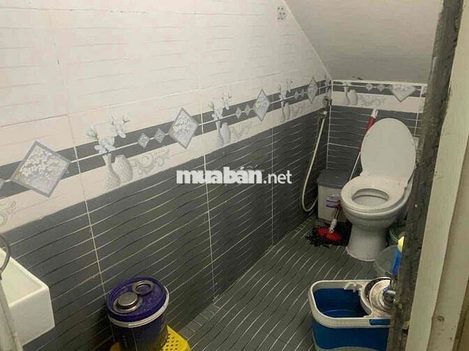 Cho Thuê MB đường Cộng Hoà Vỉa Hè Rộng Rãi