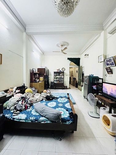 Bán nhà mặt tiền 68m2, 15,5 tỷ 4 lầu ngay khu Bàu Cát Quận Tân Bình