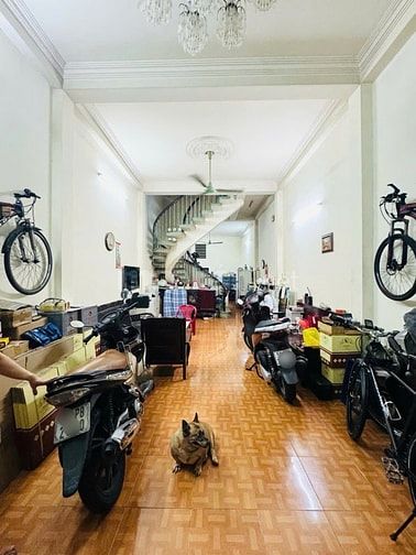 Bán nhà mặt tiền 68m2, 15,5 tỷ 4 lầu ngay khu Bàu Cát Quận Tân Bình