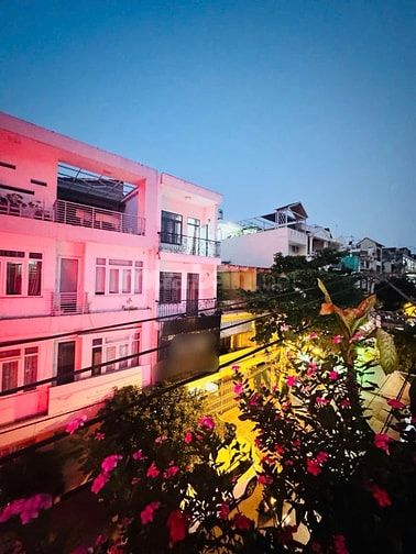 Bán nhà mặt tiền 68m2, 15,5 tỷ 4 lầu ngay khu Bàu Cát Quận Tân Bình